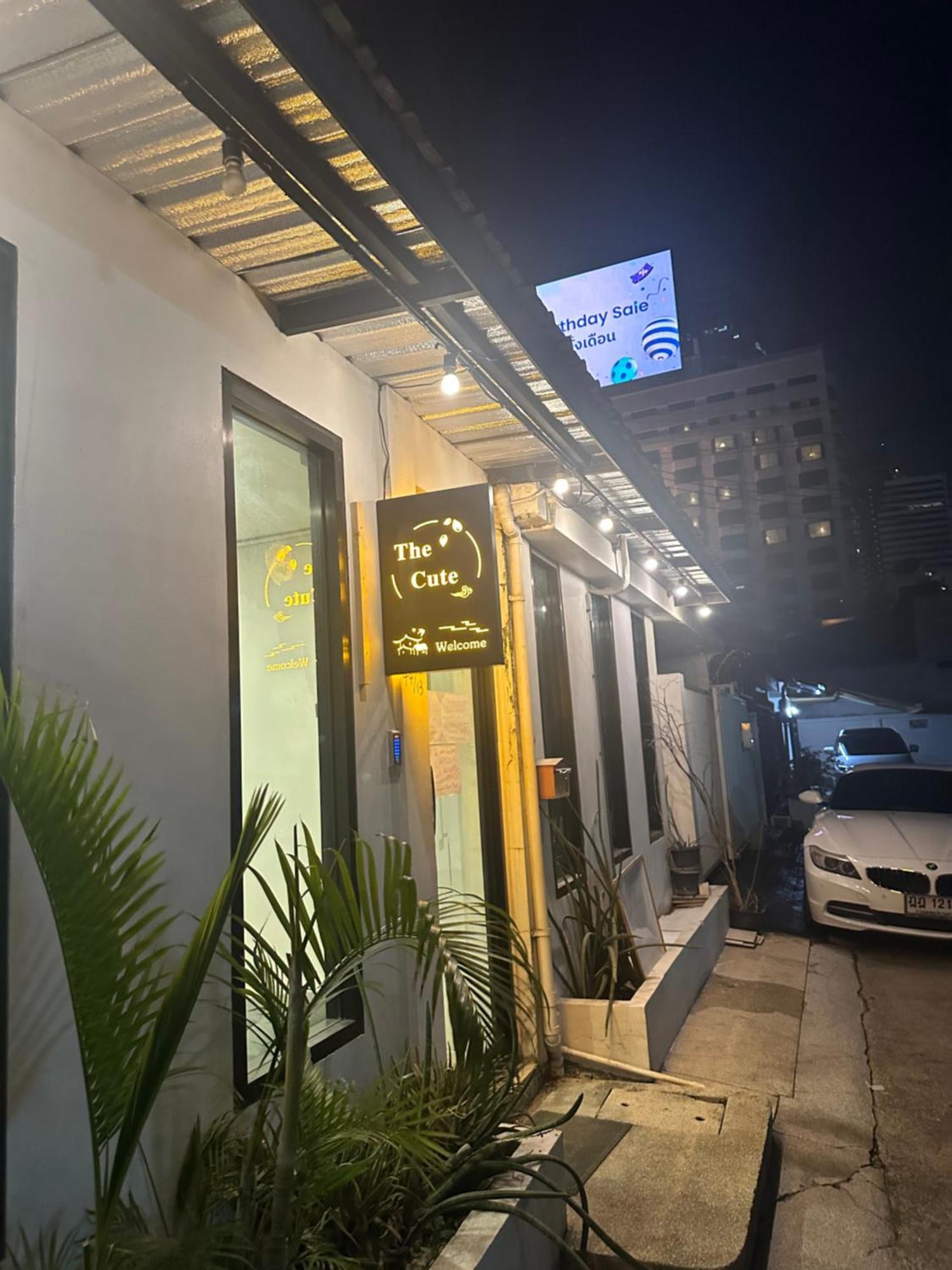 The Cute Silom Hostel Banguecoque Exterior foto